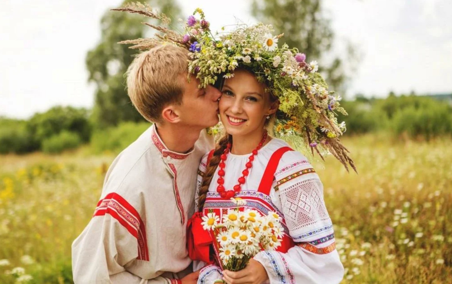 Русские мужики русскими бабами