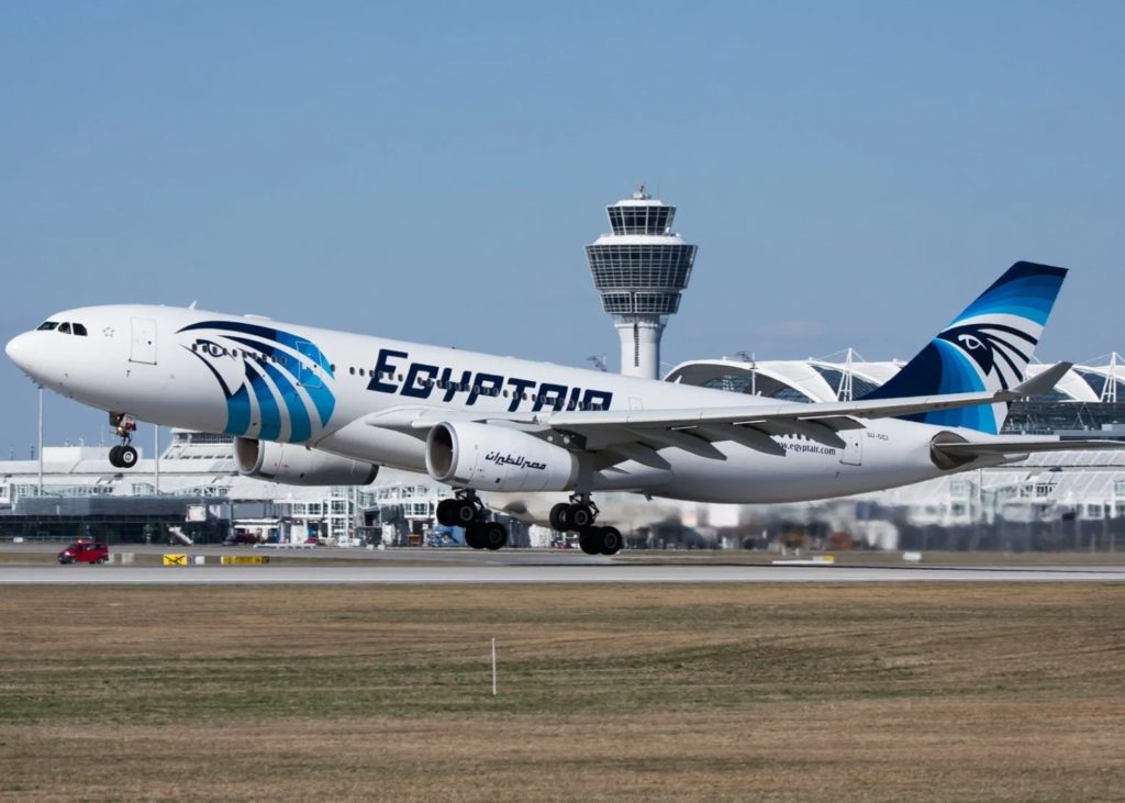 Глава Минпромторга России Денис Мантуров заявил о возобновлении чартерных авиаперелетов в Египет в ближайшее время